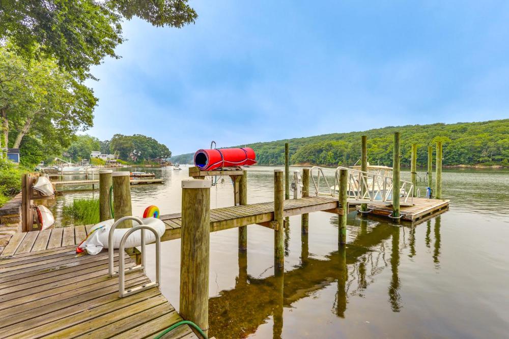Charming Waterford Home with Dock on Niantic River!